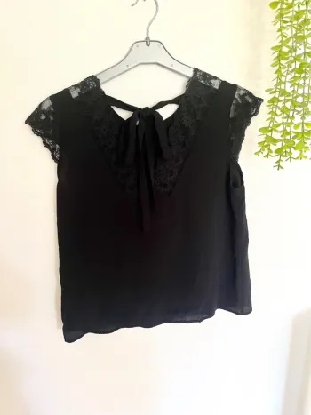Très belle blouse à courte manche pour femme