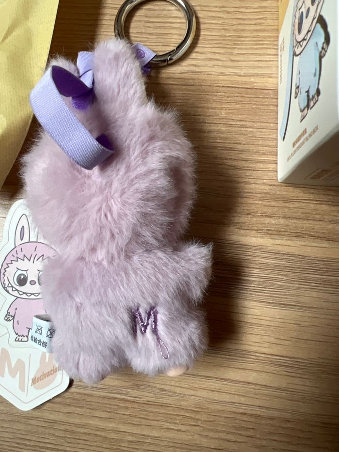 Labubu Pin for Love M - photo numéro 4