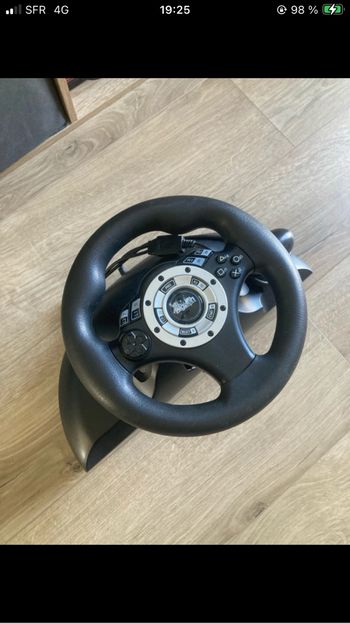 Volant PC et PS2