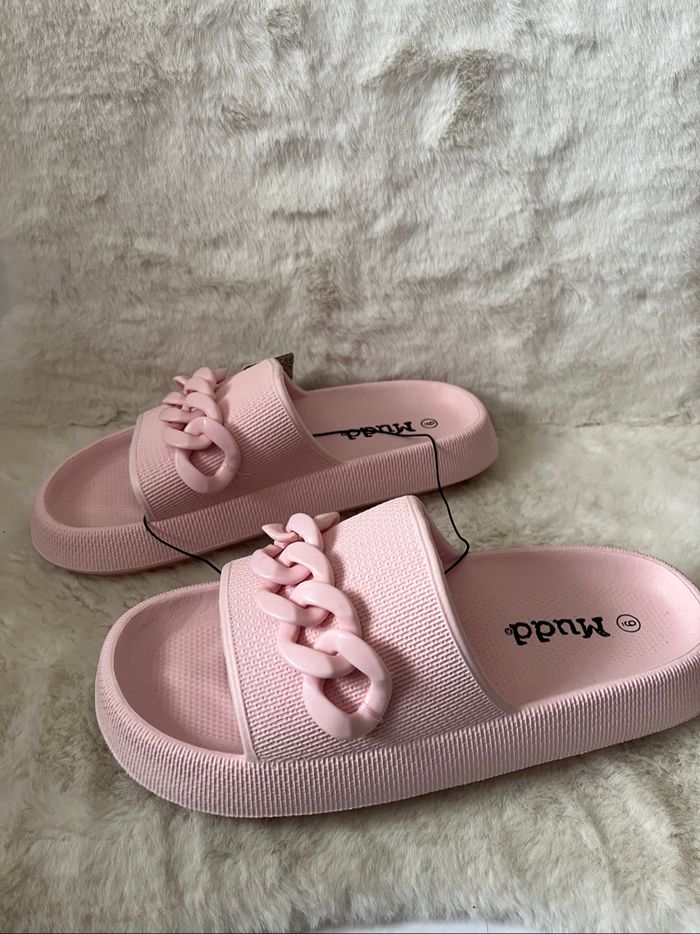 Sandales, claquettes, sabots roses pointure 39 - photo numéro 3