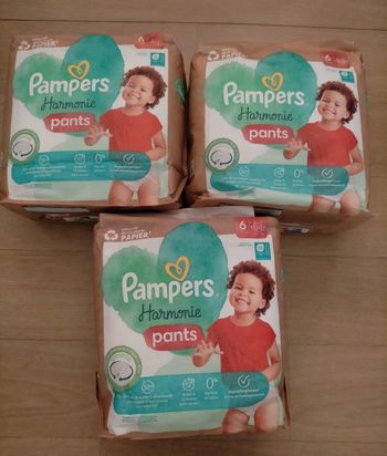 Lot couches Pampers harmonie pants taille 6 
