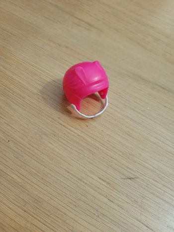 Jouet casque moto pour poupée type barbie rose et blanc