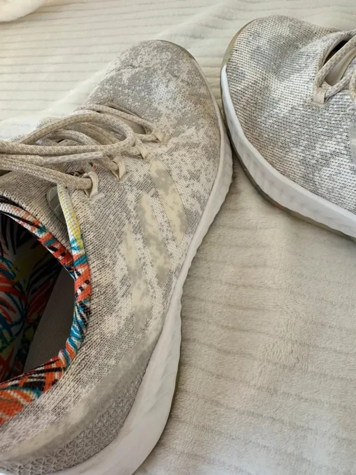 Adidas James Harden chaussures de basket taille 40 2/3 - photo numéro 4