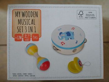 Jouets musicaux en bois