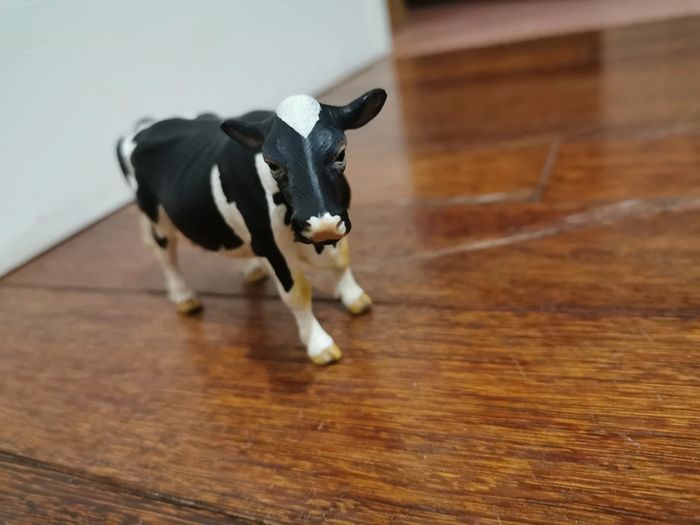 Vache Holstein Schleich - photo numéro 3