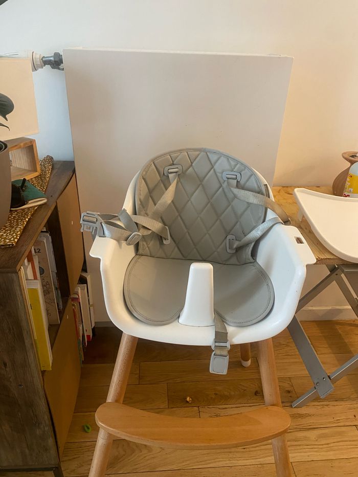 Chaise haute - photo numéro 3
