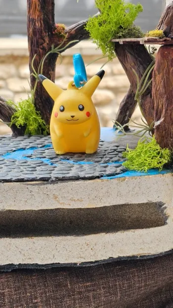 Super figurine Pokemon Nintendo porte clé pikachu