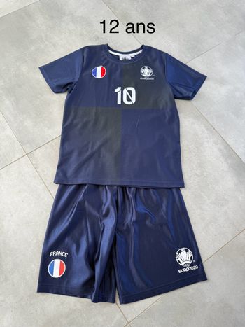 Ensemble foot euro 2020 taille 12 ans