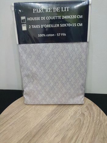 Parure de lit 240*220 neuve