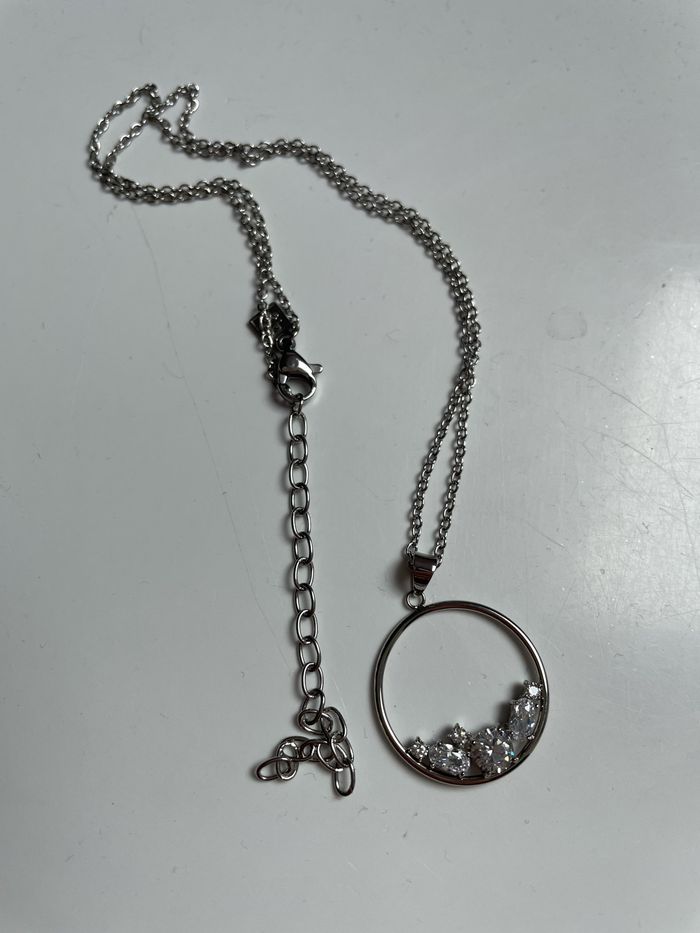 Collier victoria neuf