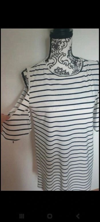 Robe épaules dénudées