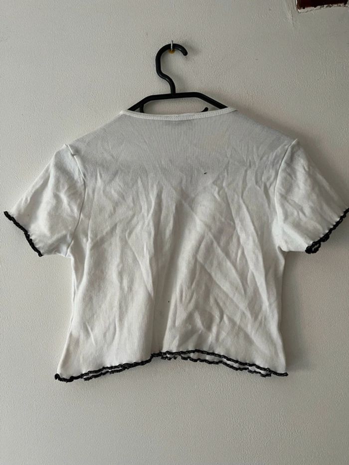 🌼 Jolie Tee-shirt blanc court femme Taille M 🌼 - photo numéro 3
