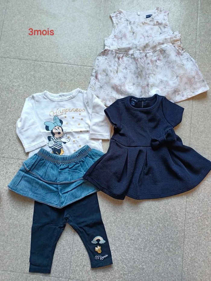 Lot 3 mois fille