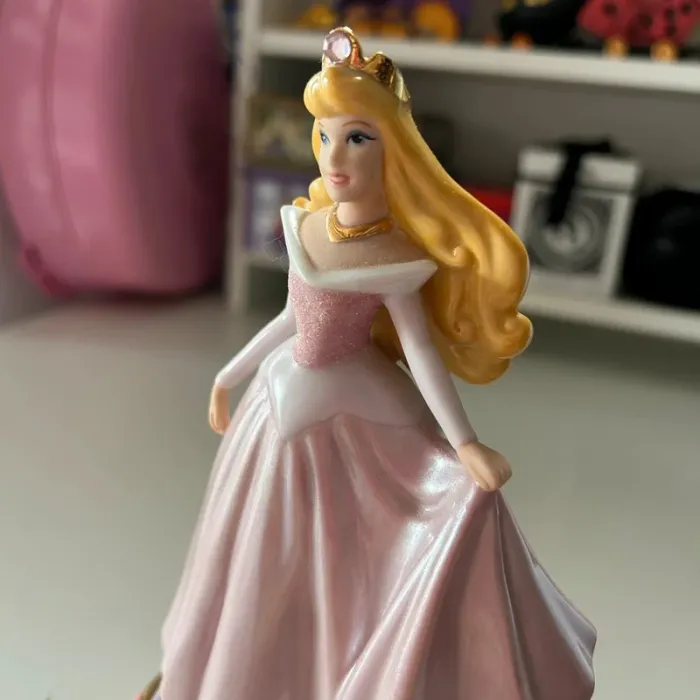 Boite à musique figurine disney la belle au bois dormant porcelaine - photo numéro 5