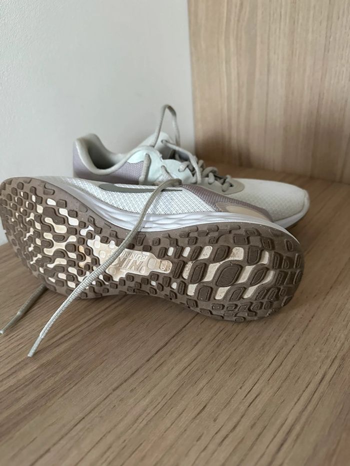 Basket sport taille 38.5 - photo numéro 5