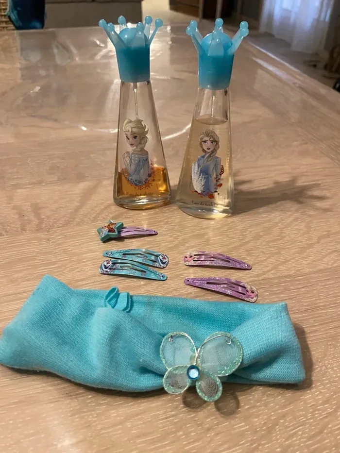 Lot la reine des neiges: parfum et accessoires cheveux