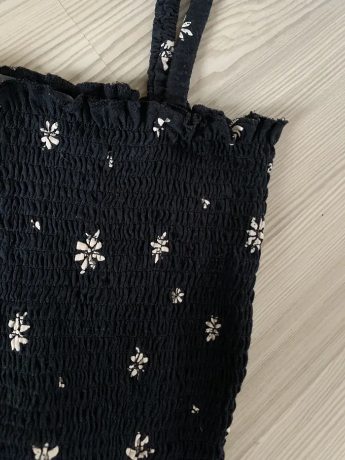 Crop top smock noir impression fleurs Primark T.38-40 comme neuf - photo numéro 3