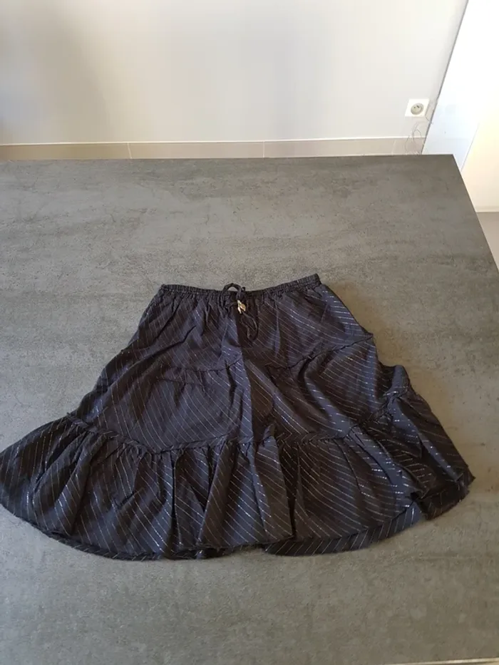 Jupe Kiabi noir taille 36