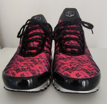Nike TN Noir et Rose