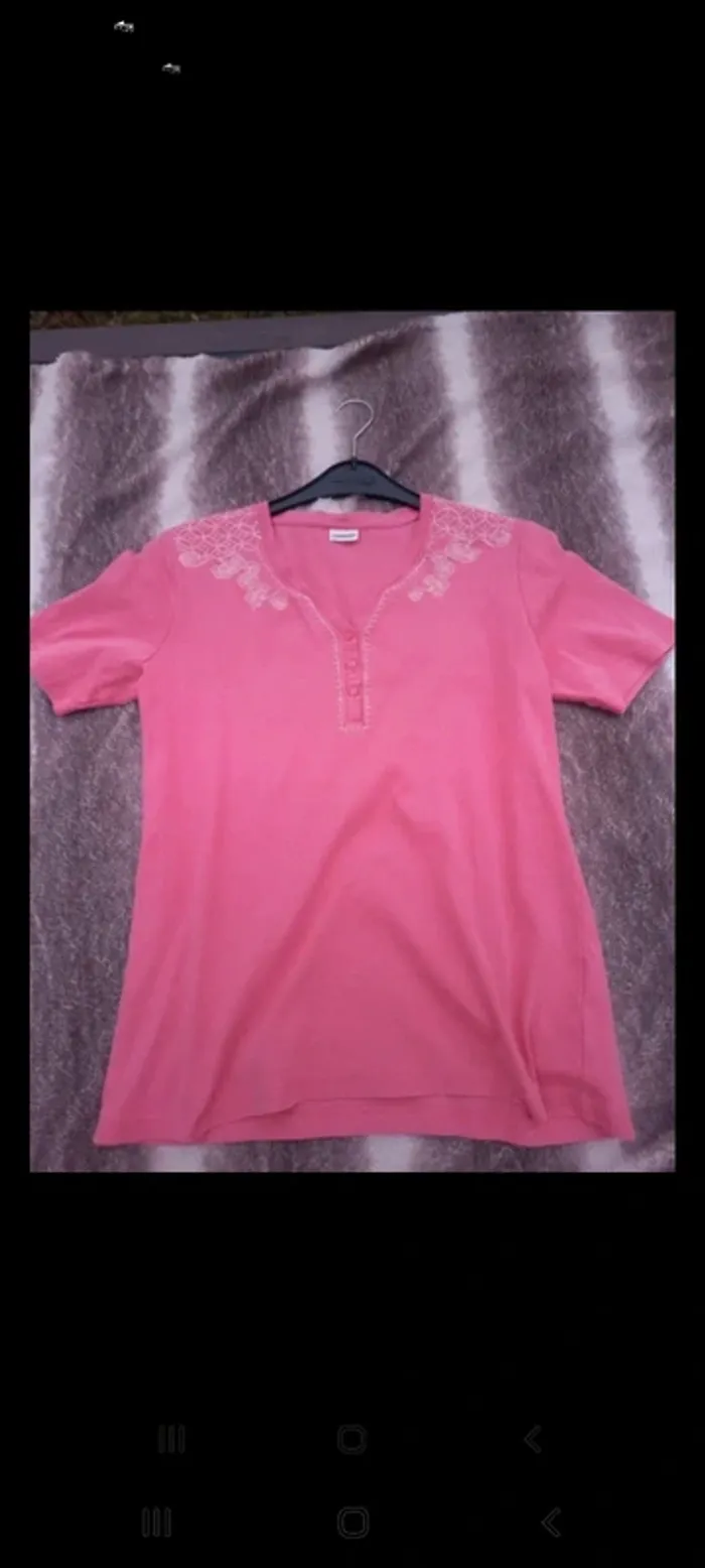 Tee-shirt 👕 Damart t.42-44 - photo numéro 3