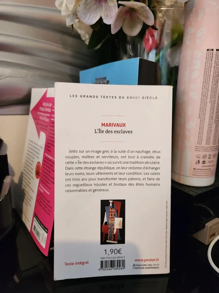 Livre "L'île des esclaves" de Marivaux - photo numéro 2