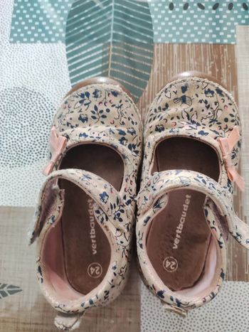 Chaussures souples 24