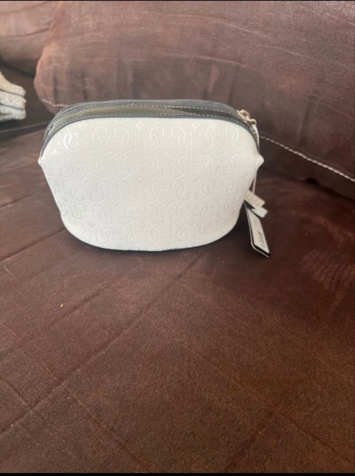 Trousse de maquillage Guess - photo numéro 6