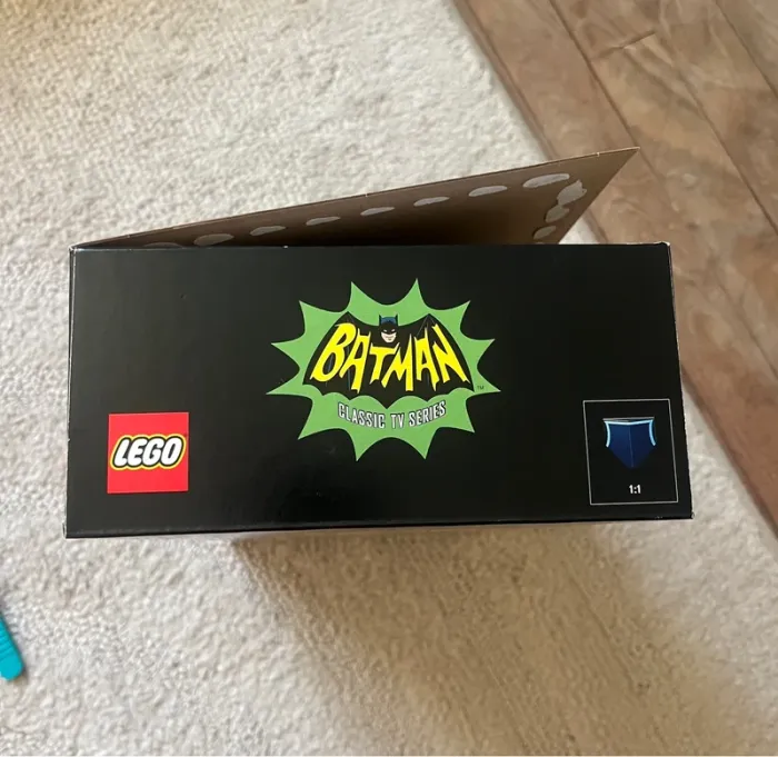 Lego - casque Batman - Classic TV Séries - DC Comics - photo numéro 17