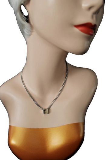 Chaîne  collier + pendentif en argent 925 le pendentif et rose très pale   Longueur 42 cms