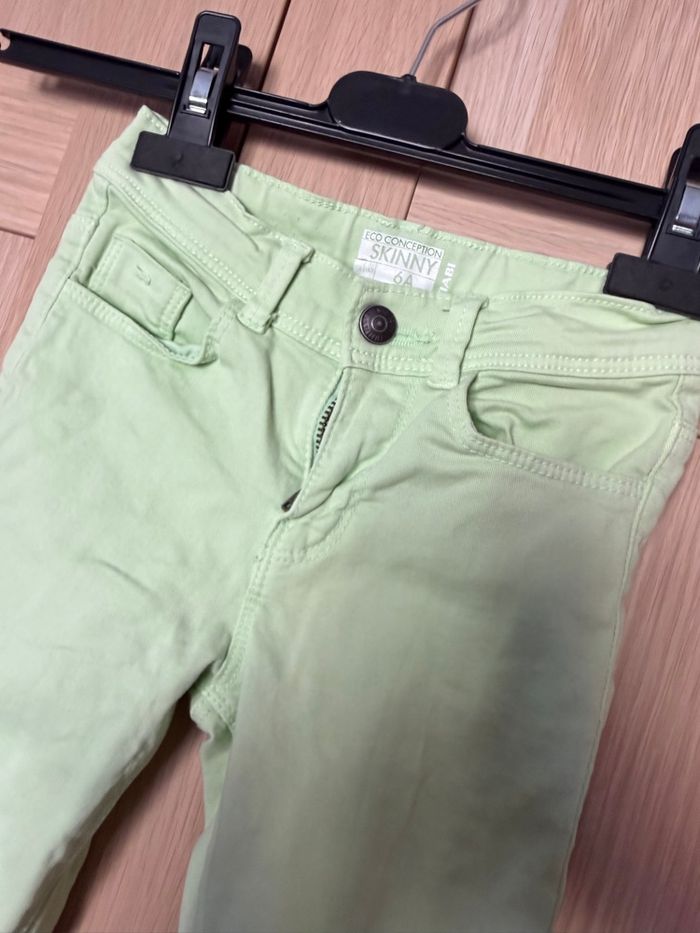 Pantalon skinny vert KIABI t.6ans - photo numéro 2