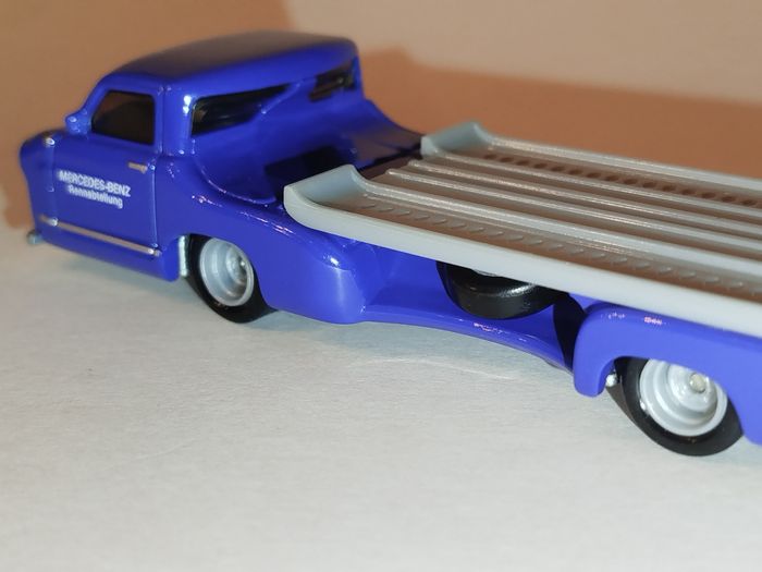 Hot Wheels 1955 Mercedes-Team "Blagues Wunder" Jay Leno's Garage Collector Set 2023 - photo numéro 6