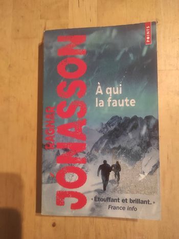 A qui la faute Ragnar Jonasson Points 2024