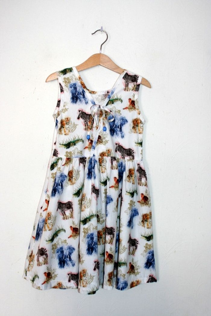 Robe GYMP taille 128 env 8 ans - photo numéro 4