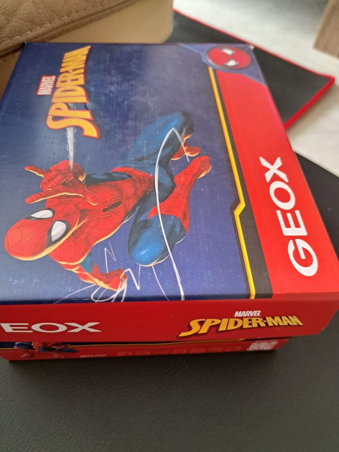 Basket geox spiderman pointure 22 neuf - photo numéro 4