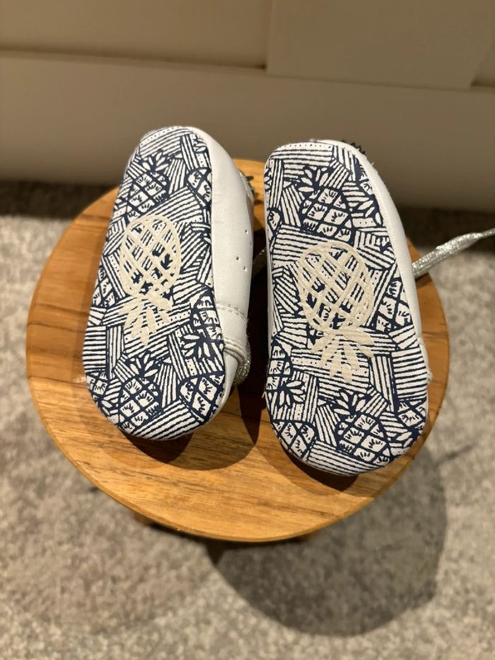 Baskets/chaussons IKKS ananas 17/18 - photo numéro 10