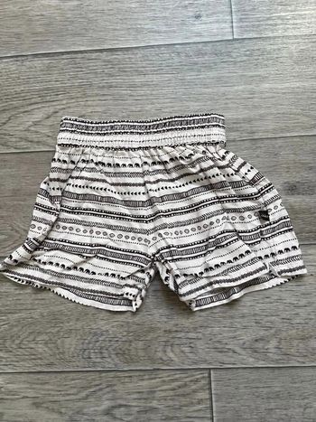 short fluide ikks 12 mois écru beige motif ethnique / animalier