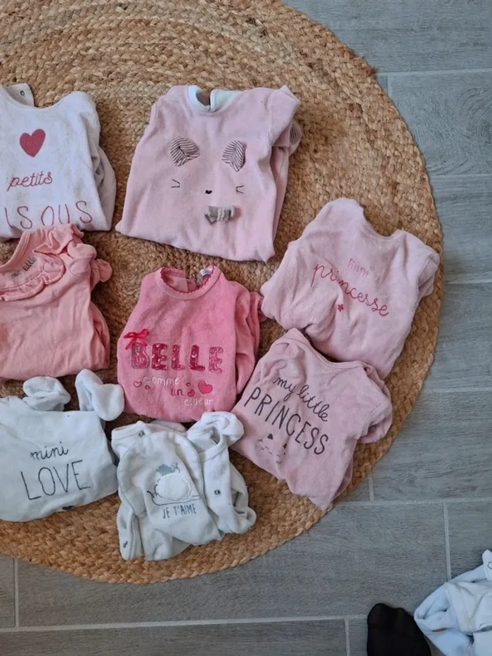 Lots de 8 pyjamas fille 1 mois - photo numéro 3