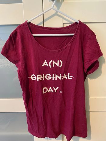 Tee shirt