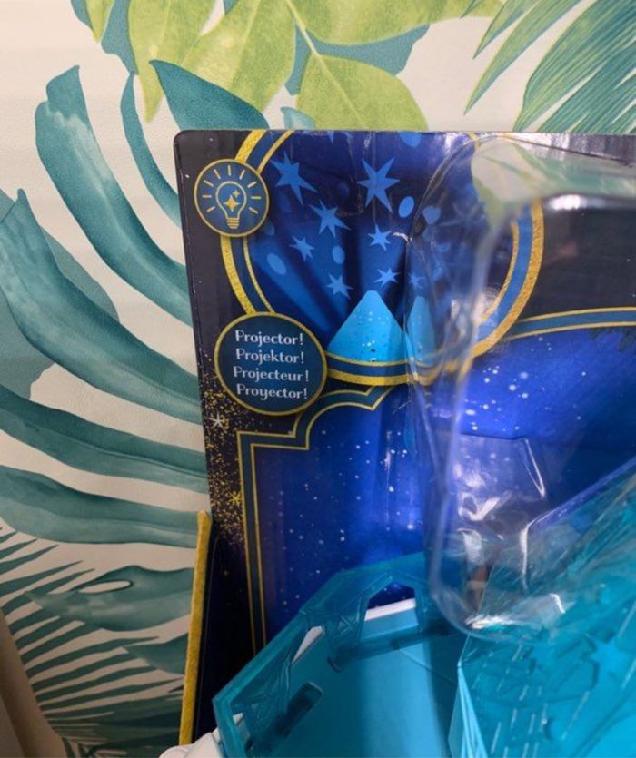 Le Château de Rosas et ses deux mini-figurines -Disney - photo numéro 3