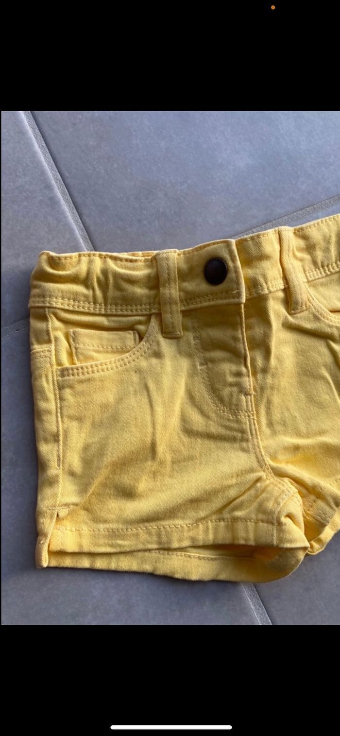 Short en jean jaune 24 mois Neuf - photo numéro 2
