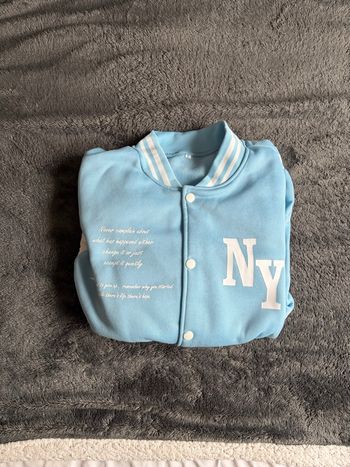 Veste N,Y bleu et blanc