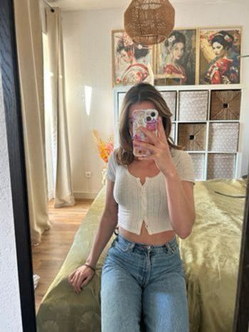 Petit top blanc boutonné taille S