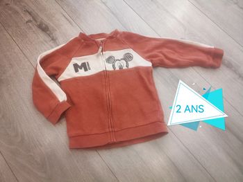 Sweat Mickey taille 2 ans 🔁