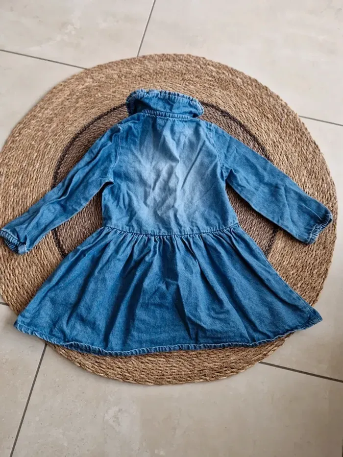 Jolie robe en jean Lulu Castagnette fille taille 4 ans - photo numéro 2
