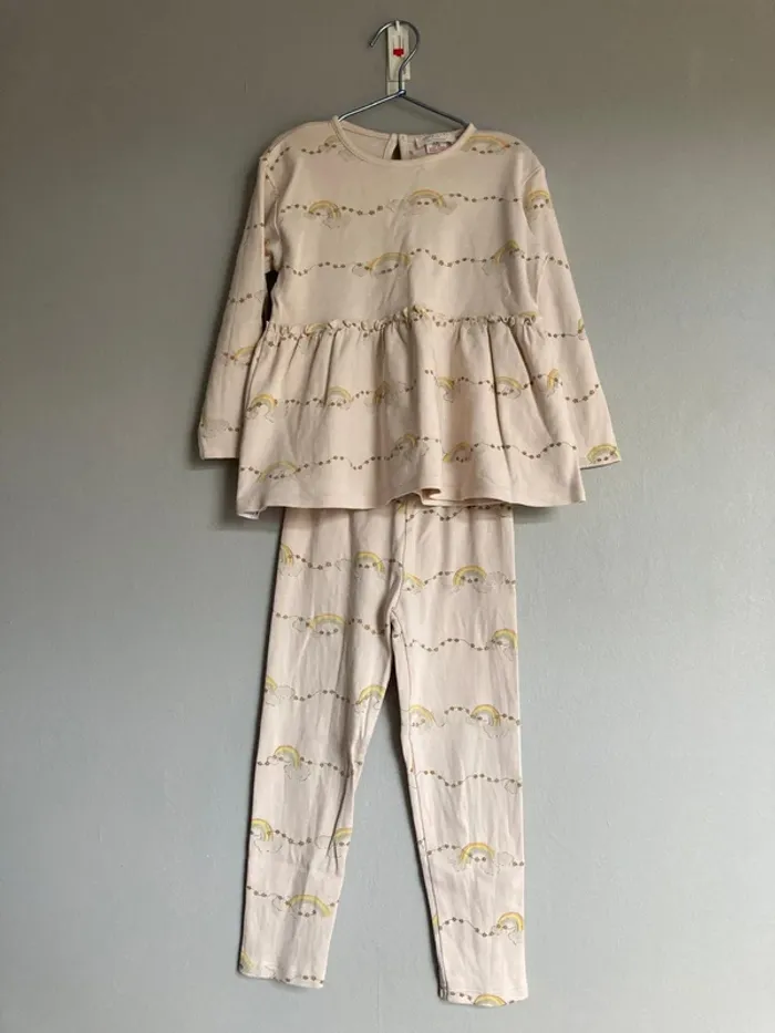 Pyjama fille deux pièces Zara Home 5 ans – Motif arc-en-ciel et étoiles – Excellent état