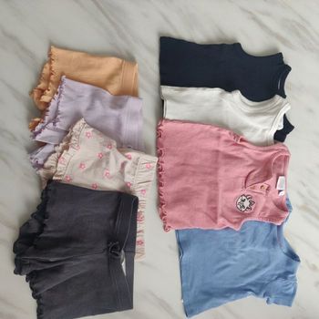 Lot de 4 shorts+ 4 débardeurs de chez Primark + Kiabi.