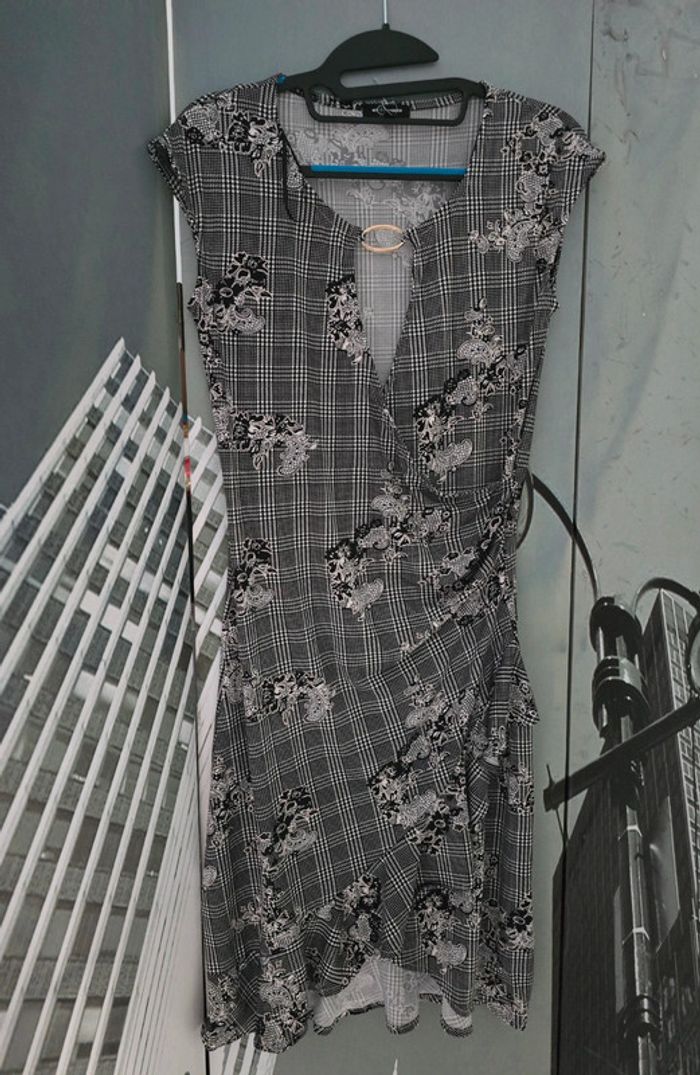 Jolie robe femme stylée mosquitos taille 36