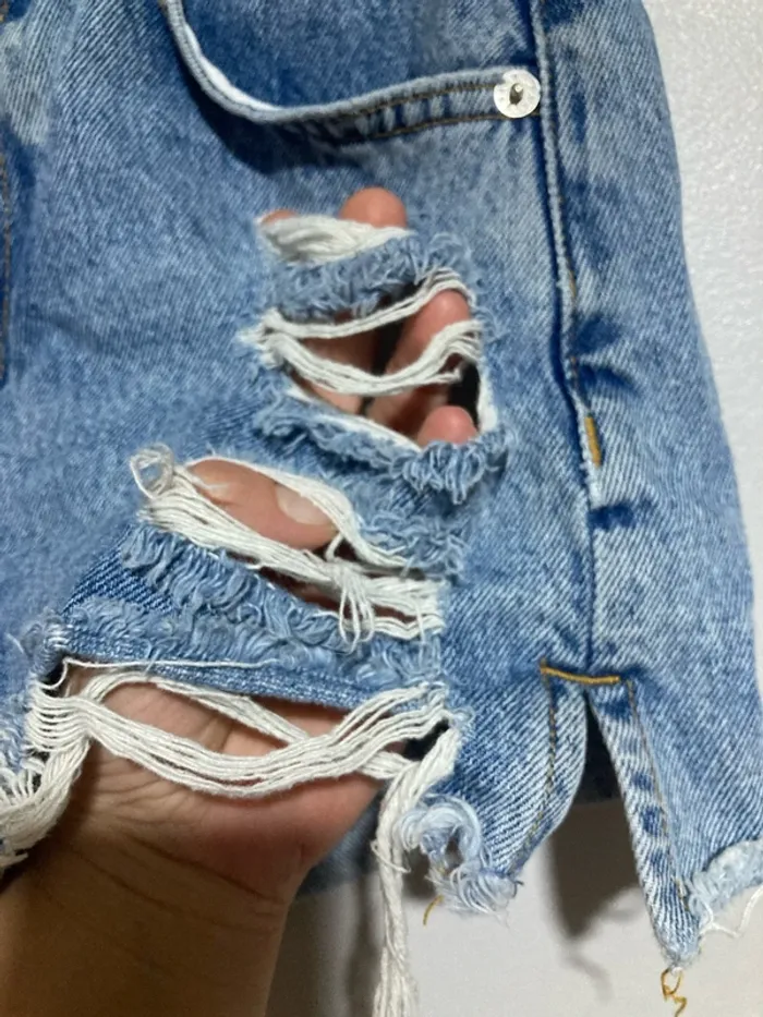 Mini short en jean taille haute Pull&Bear – Taille 34 - photo numéro 4