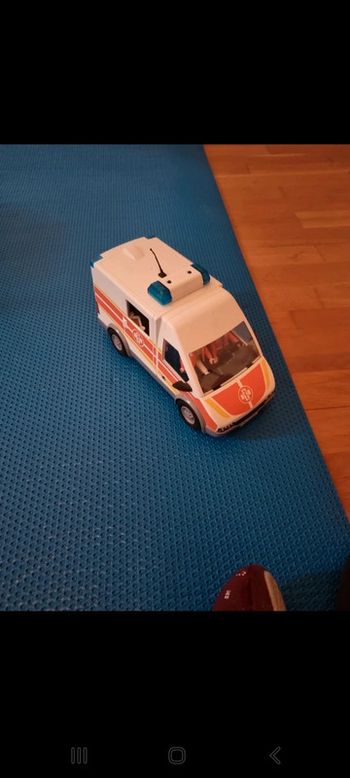 Ambulance playmobil