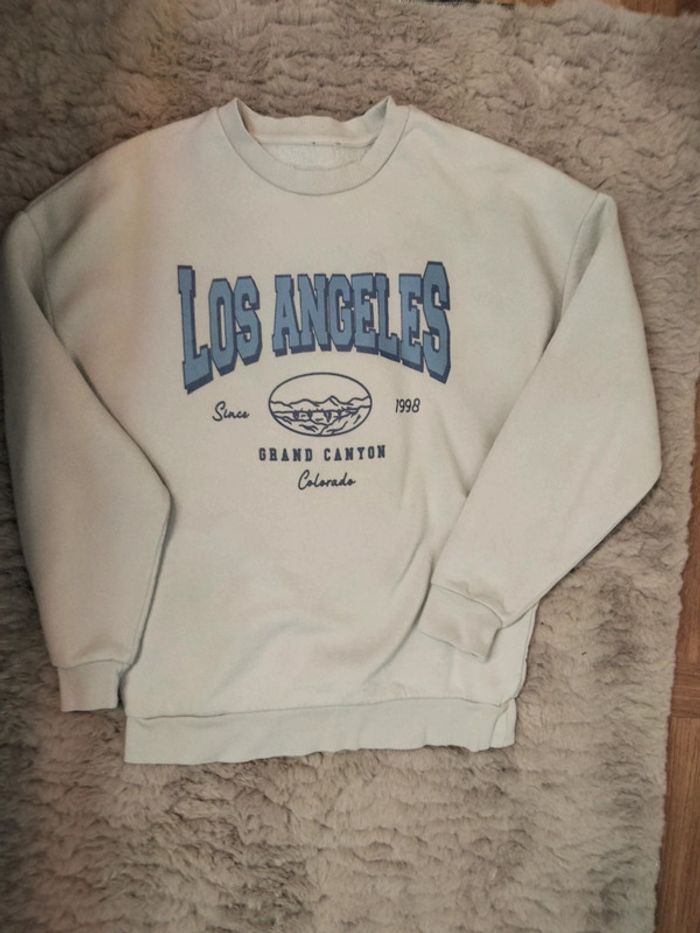 Pull blanc et bleu - photo numéro 2